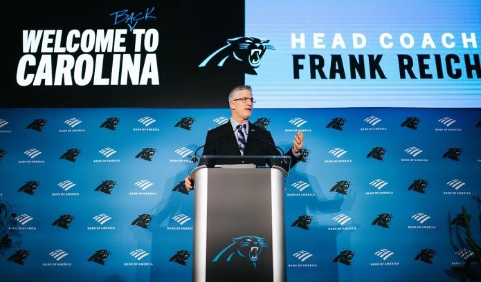 Carolina Panthers presentó a Frank Reich