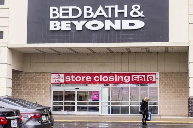 Consideraciones a clientes por la bancarrota de Bed Bath & Beyond