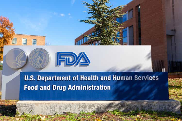 FDA retira del mercado miles de dispositivos cardíacos