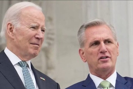 McCarthy y Biden acuerdan elevar techo de deuda de EE. UU.