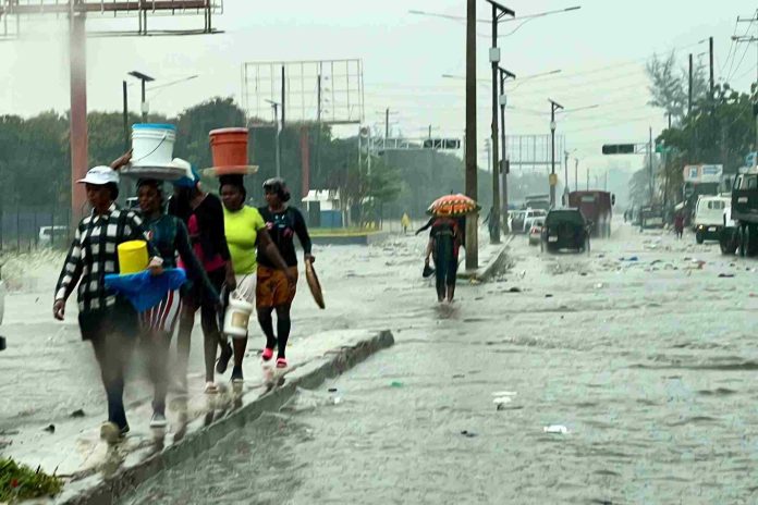 Decenas de muertos, heridos y desaparecidos por inundaciones en Haití