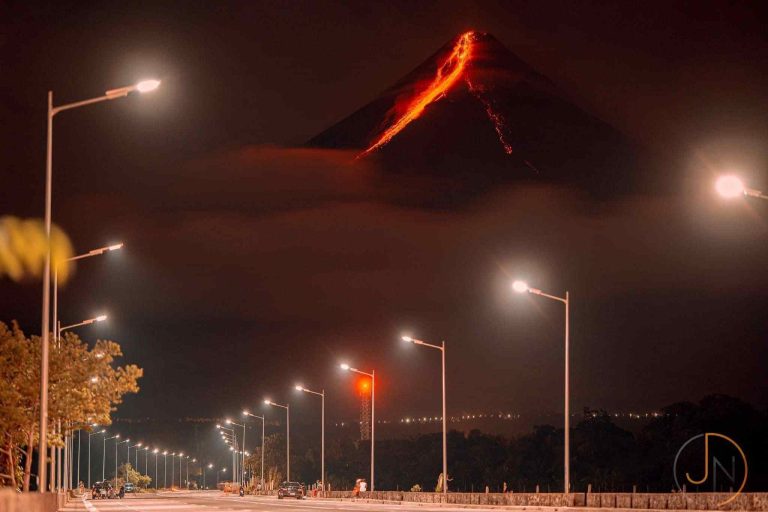 Erupción del volcán Mayon de Filipina podría durar meses