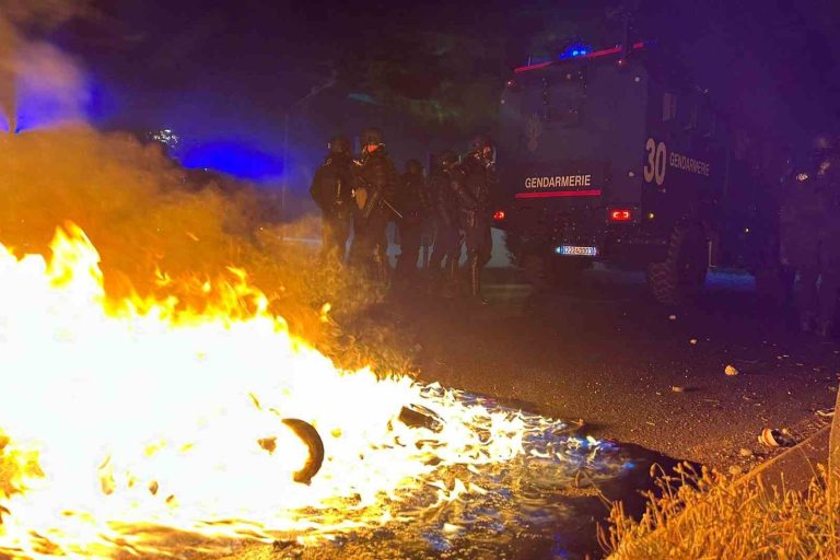 Francia arde por disturbios 1.311 detenidos en la última noche