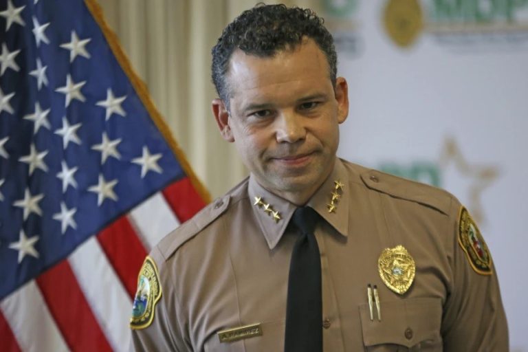 Jefe de policía de Miami-Dade renunció antes de dispararse