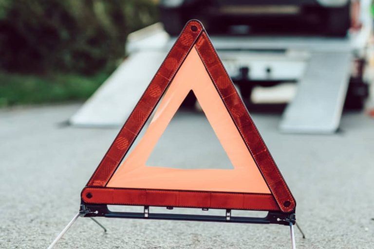 Mujer murió en choque con auto robado