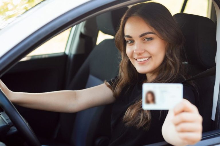 Licencias de conducir para todos incluyendo a inmigrantes indocumentados