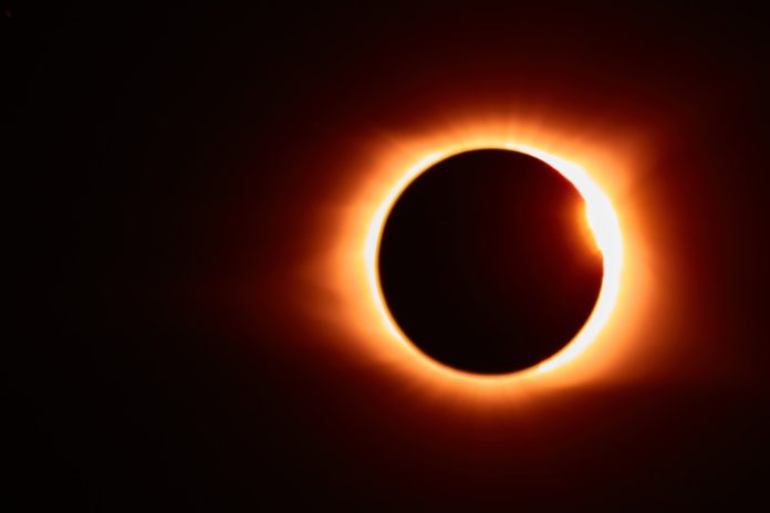 Recomendaciones para ver el eclipse solar anular o anillo de fuego