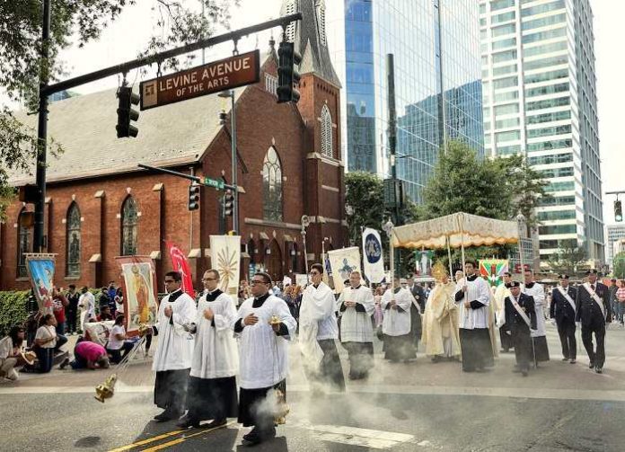 diocesis-de-charlotte-celebrara-congreso-eucaristico-anual