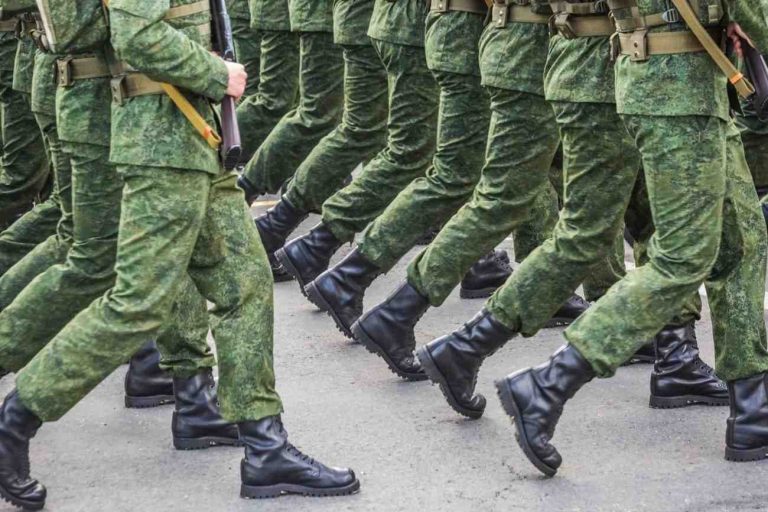 Más de 400.000 soldados rusos ocupan territorio de Ucrania