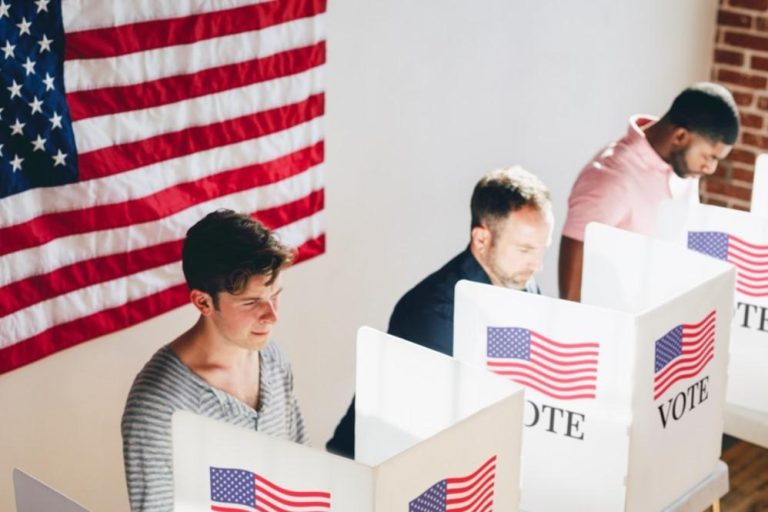 Más de 23 millones de inmigrantes en Estados Unidos tienen derecho a votar