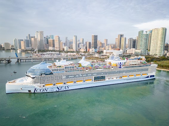 El crucero más grande del mundo atracó en Miami