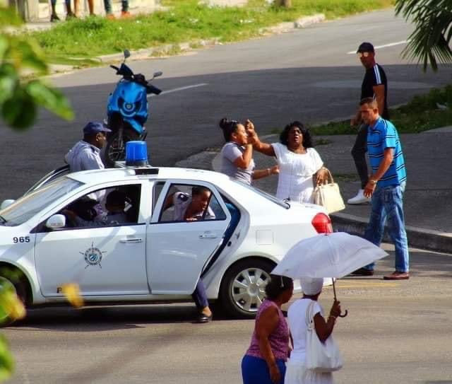 Damas de Blanco en Cuba siguen siendo víctimas del régimen