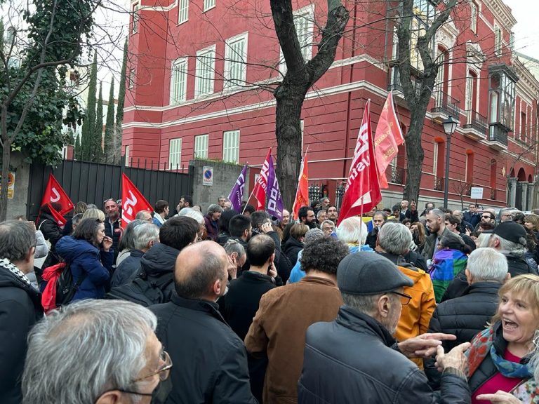 Javier Milei enfrenta su primera huelga general