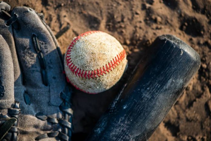 beisbol-softbol-y-futbol-para-ninos-y-adolescentes