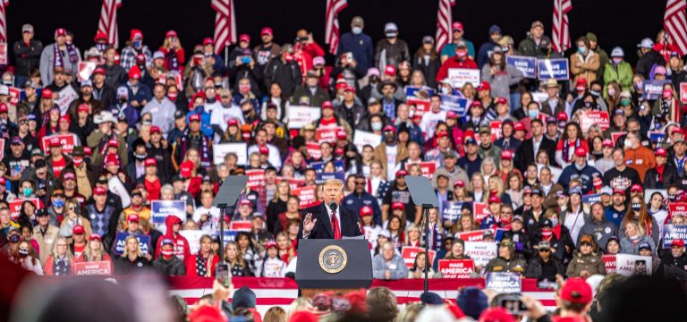 Trump se reunió con republicanos en el Capitolio