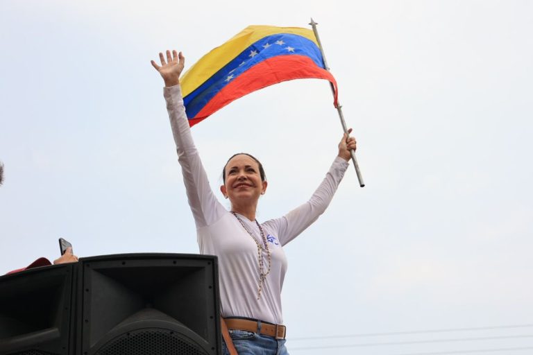 CNE ratifica que María Corina Machado no va a las presidenciales