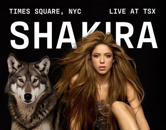 Shakira sorprendió con un concierto gratuito en Times Square