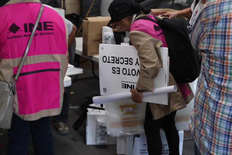 Inician la entrega de material electoral en México