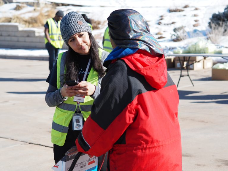 Limitan la ayuda a migrantes a tres días en Denver