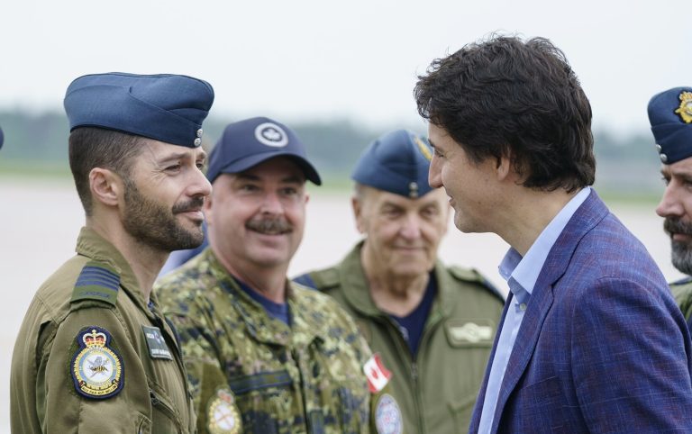 Trudeau nombró a una mujer como jefa del Estado Mayor de la Defensa