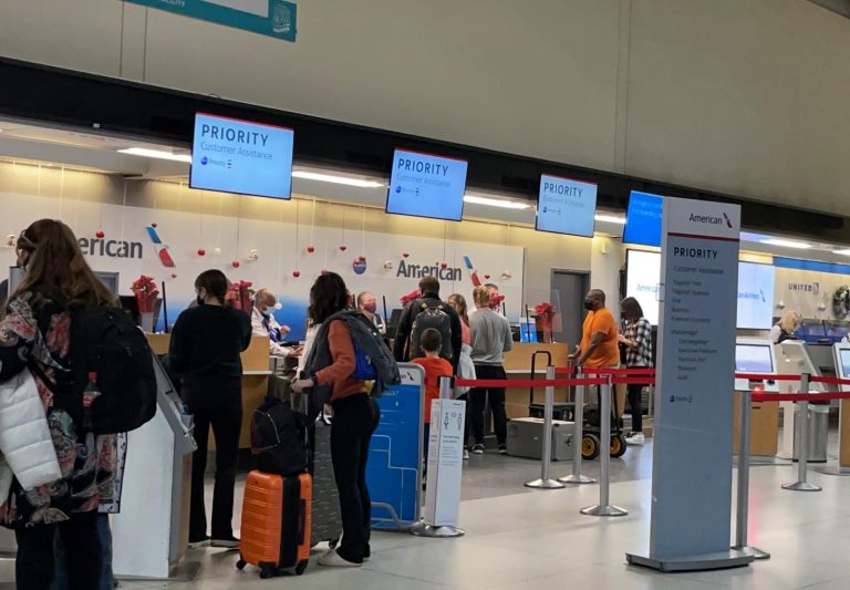 Colapso en aerolíneas de Charlotte tras falla informática mundial
