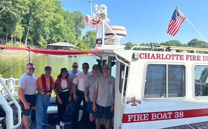 Recomendaciones del Charlotte Fire Department al momento de ir al lago