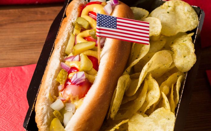 Ofertas para el Día Nacional del Hot Dog el 17 de julio