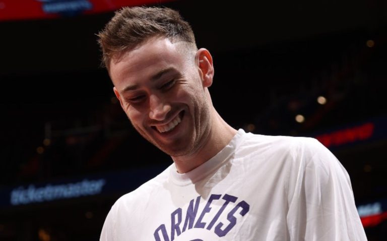 Gordon Hayward anunció su retiro de las canchas