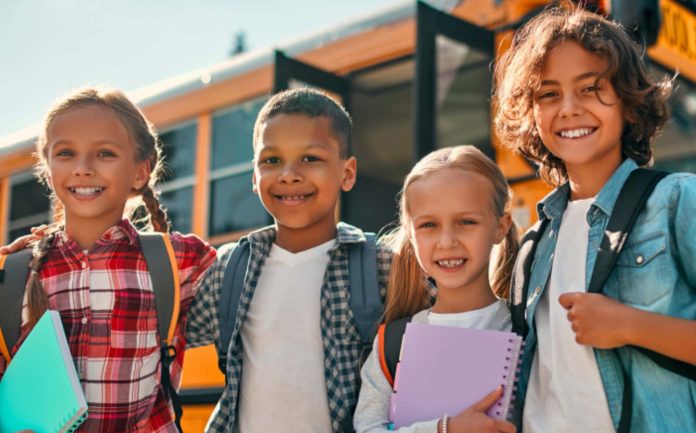 Salud pública ofrece vacunas para el regreso a clases