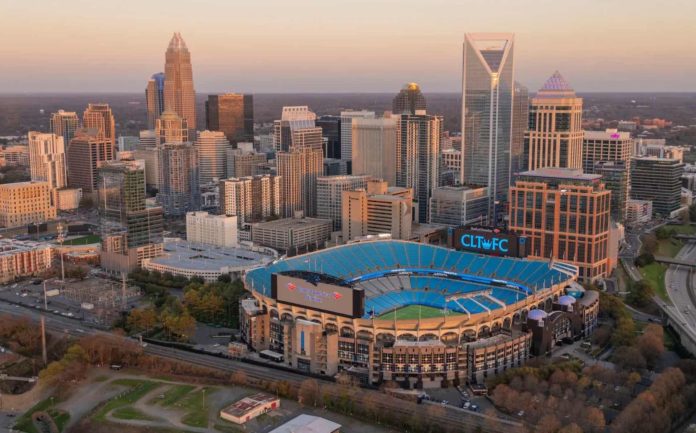 Bank of America Stadium: Lugar de votación anticipada