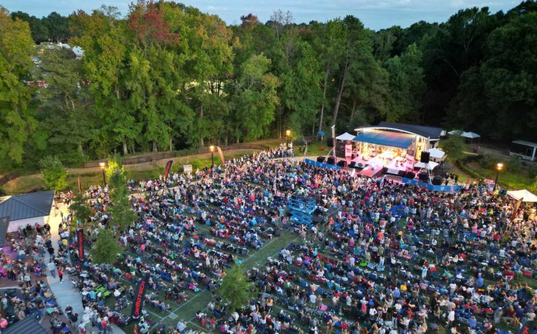 "Symphony Under the Stars" con la Filarmónica de Lake Norman