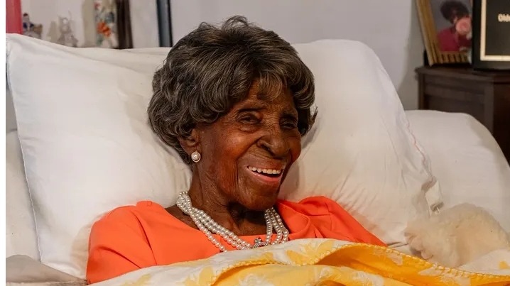 Falleció la persona más longeva de EE.UU. a sus 115 años