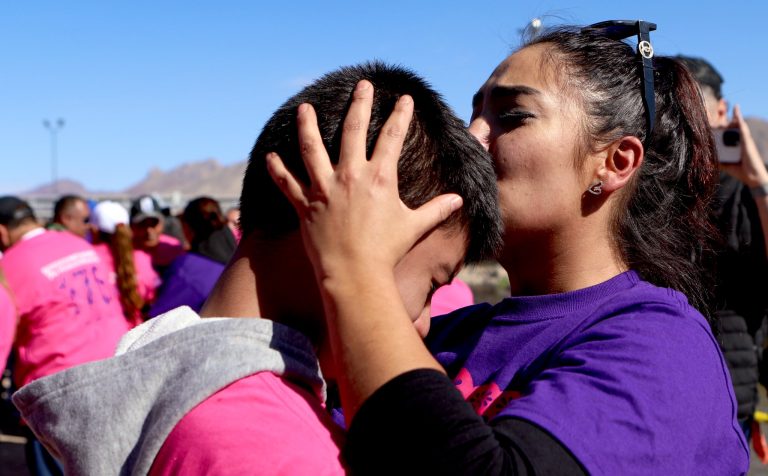 Realizan en la frontera el tradicional evento «Abrazos no Muros»