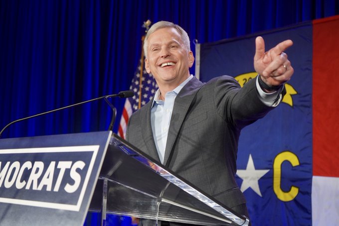 Josh Stein elegido como gobernador de Carolina del Norte