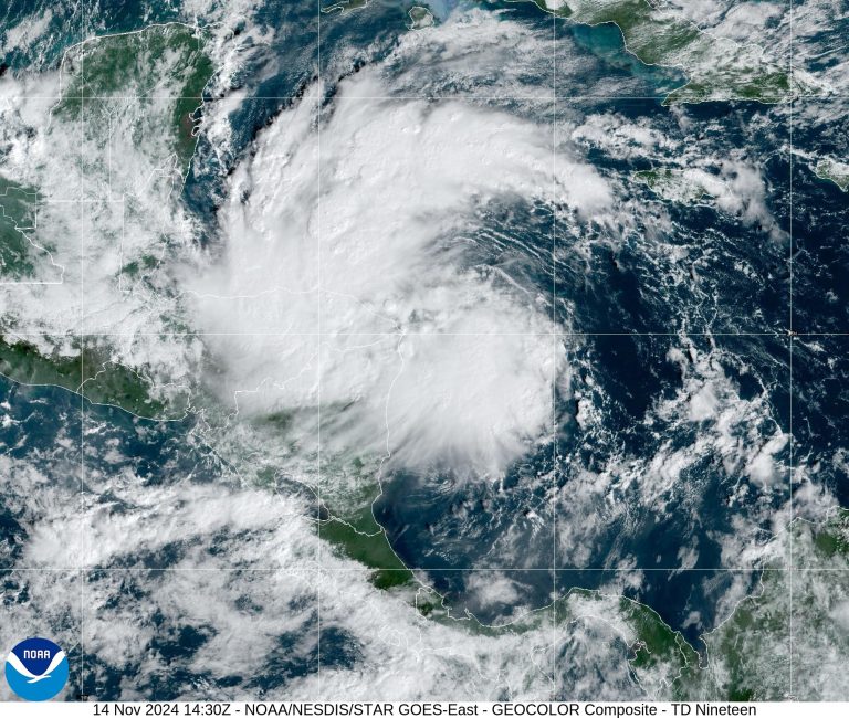 Autoridades en alerta por posible tormenta tropical