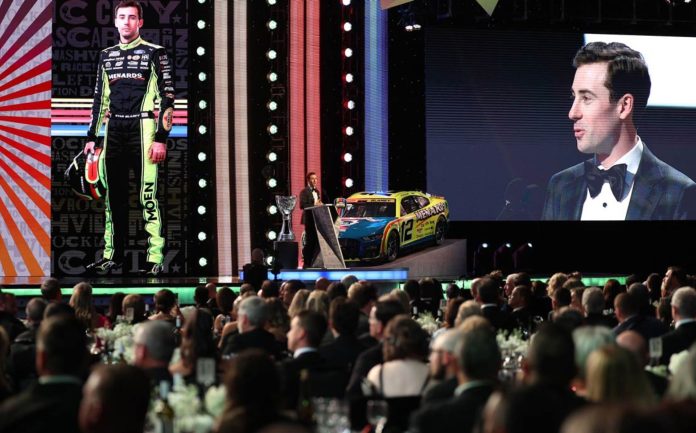 Celebración de los campeones de la serie NASCAR 2024 en Charlotte