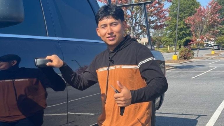 Muere joven hispano tras accidente causado por hielo negro en NC