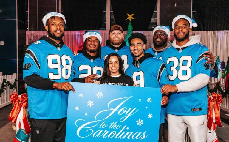 La alegría de las Carolinas regresa a casa, al Bank of America Stadium