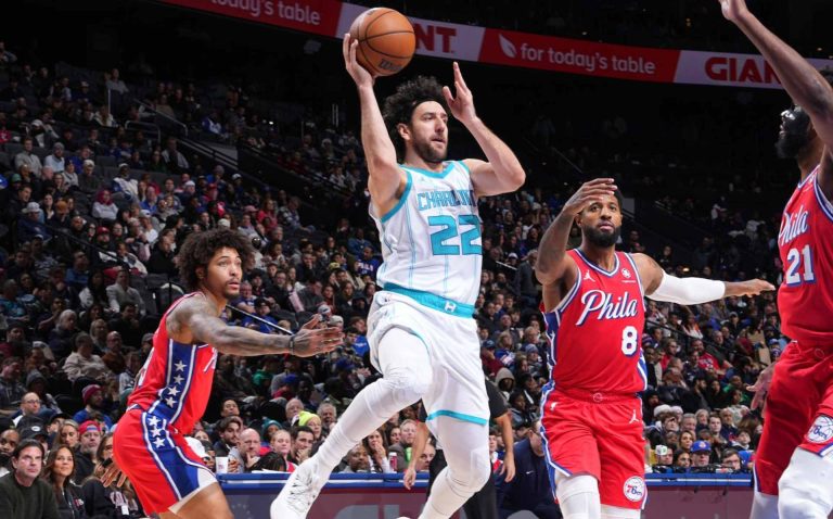 La remontada de los Hornets se queda sin gasolina