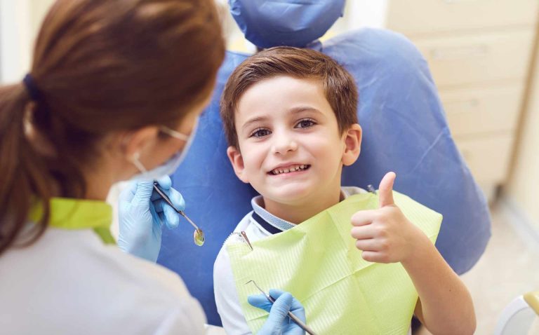 Servicio dental gratis para niños de Mecklenburg