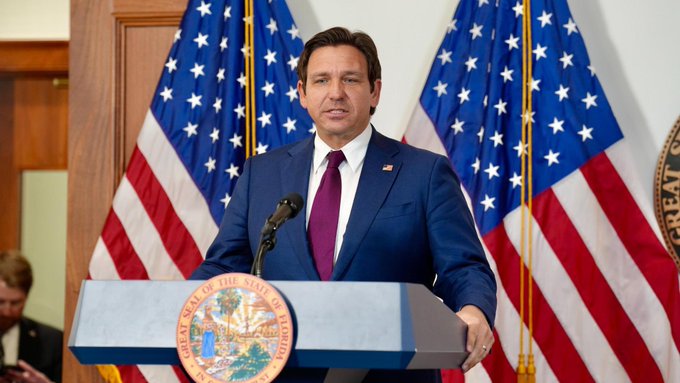 DeSantis firma polémica ley contra la migración ilegal en Florida