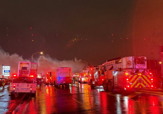 Una ambulancia aérea con seis mexicanos se estrelló en Philadelphia