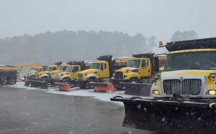 NCDOT extiende un llamado a limitar los viajes en las carreteras por clima invernal