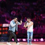 El dúo venezolano Julio y Rafa enciende el halftime de la NBA en Charlotte