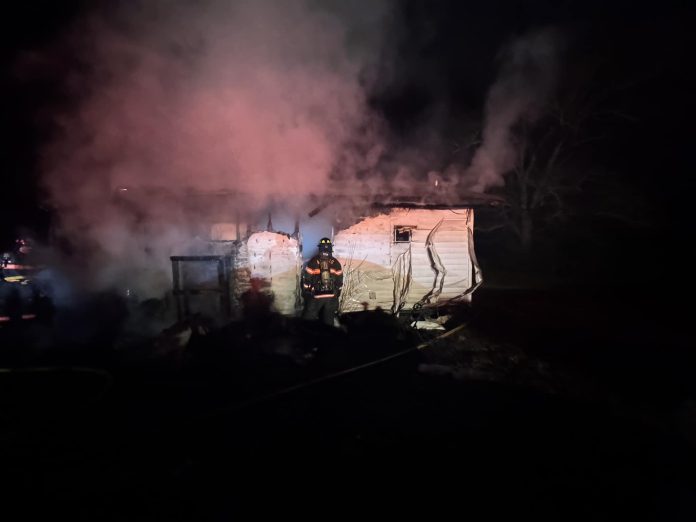 Octagenaria murió en un incendio en Alexis High Shoals Road