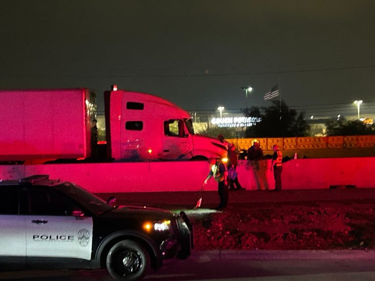 Choque multiple en Austin dejó cinco fallecidos