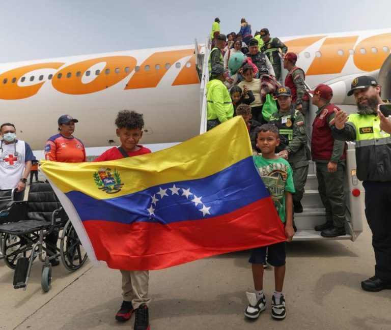 Venezolanos deportados llegan a Venezuela