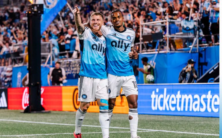Charlotte FC dominó a los Quakes