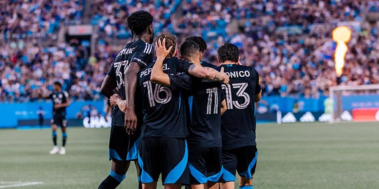 Charlotte FC le da a San Diego un mensaje de bienvenida a la liga