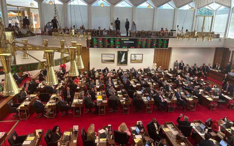 Condenan la aprobación del proyecto antiinmigrante HB318